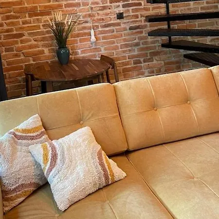 Comfortable In Апартаменти *