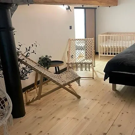 Comfortable In Apartment *