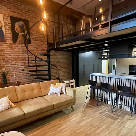 Comfortable In Апартаменти Лодзь