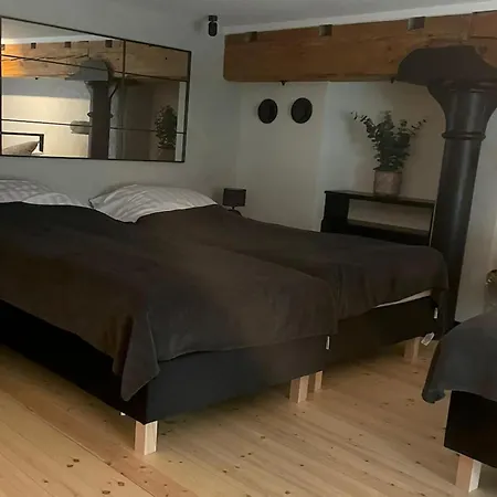 Comfortable In Апартаменти *