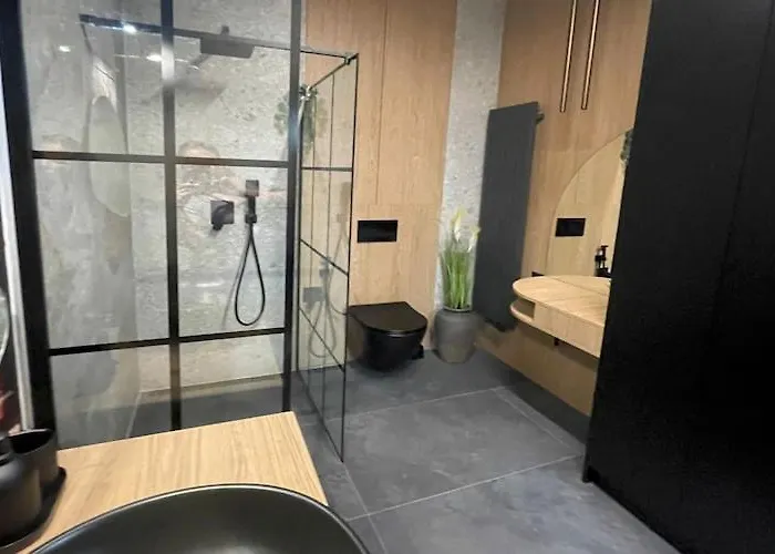 Comfortable In Apartment *